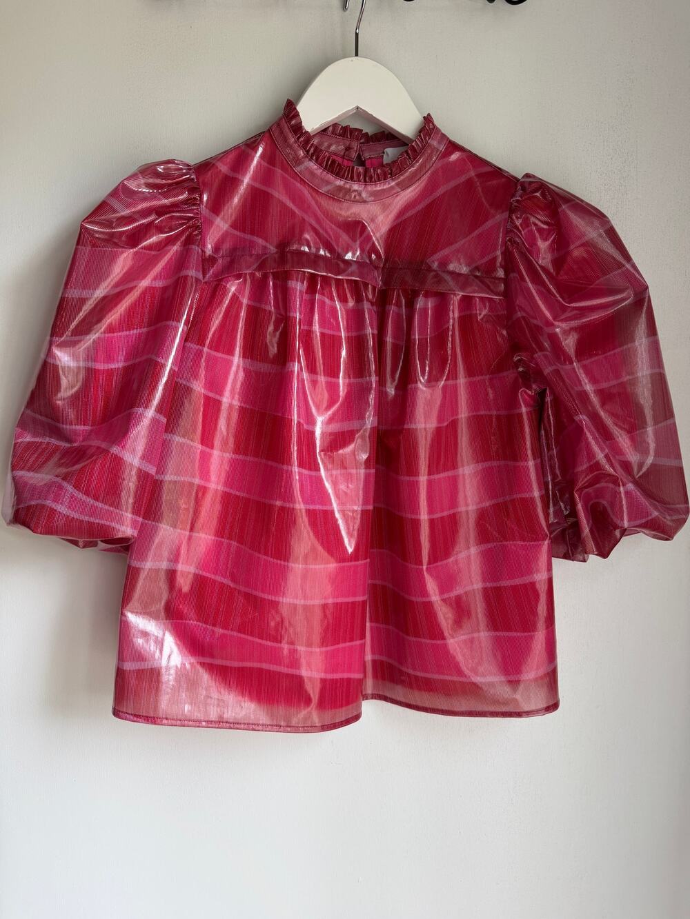 Alden Adair Ziggy Lipstick Top XS Metallic Pink Puff Sleeve Statement Blouse